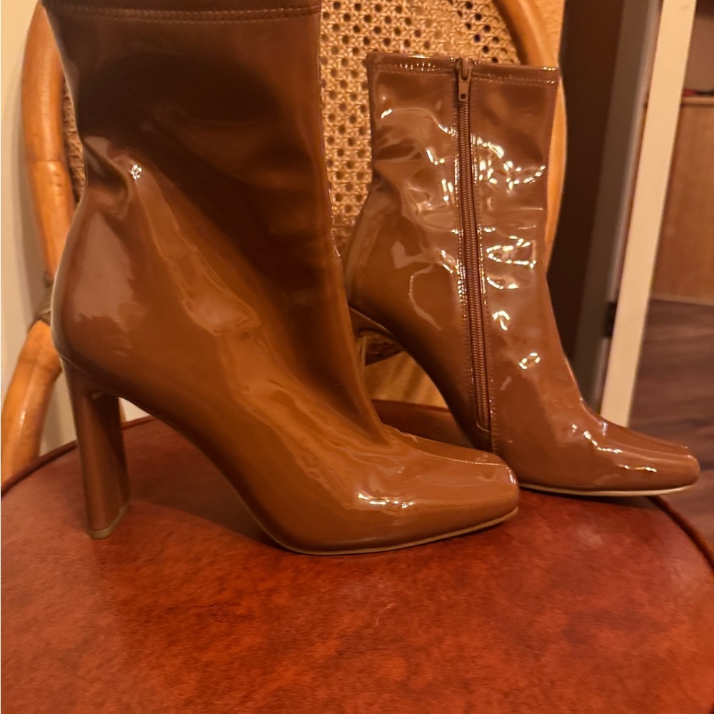 Steve Madden Brown Patent Leather Ankle Boots